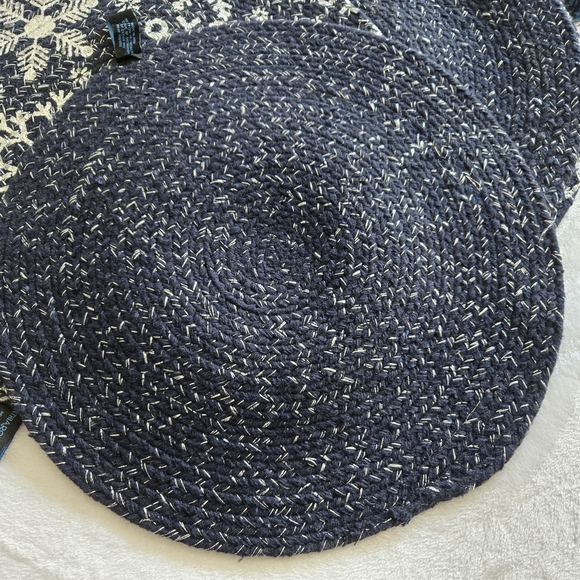 Cynthia Rowley Set of 4 Holiday Winter Snowflake Fabric Placemats Navy Metallic - Picture 5 of 9